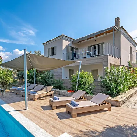 Dapia By Vintage Travel Villa